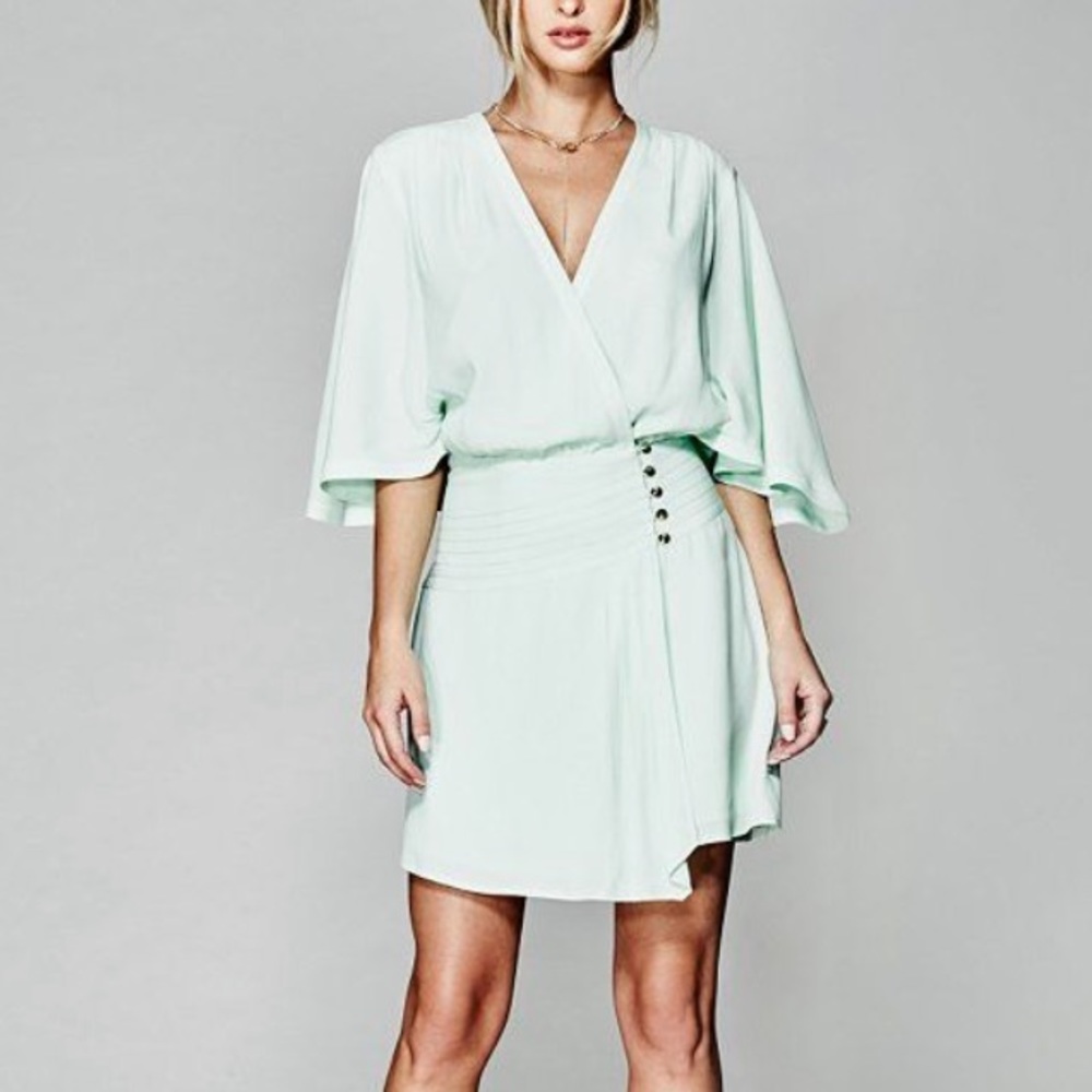 Marciano flutter sleeve dress - Picture 1 of 6